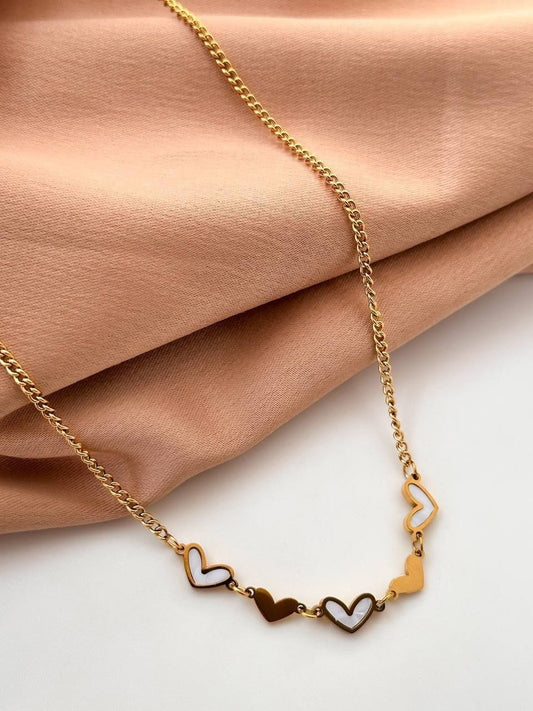 NECKLACE HEARTS - سلسلة قلوب