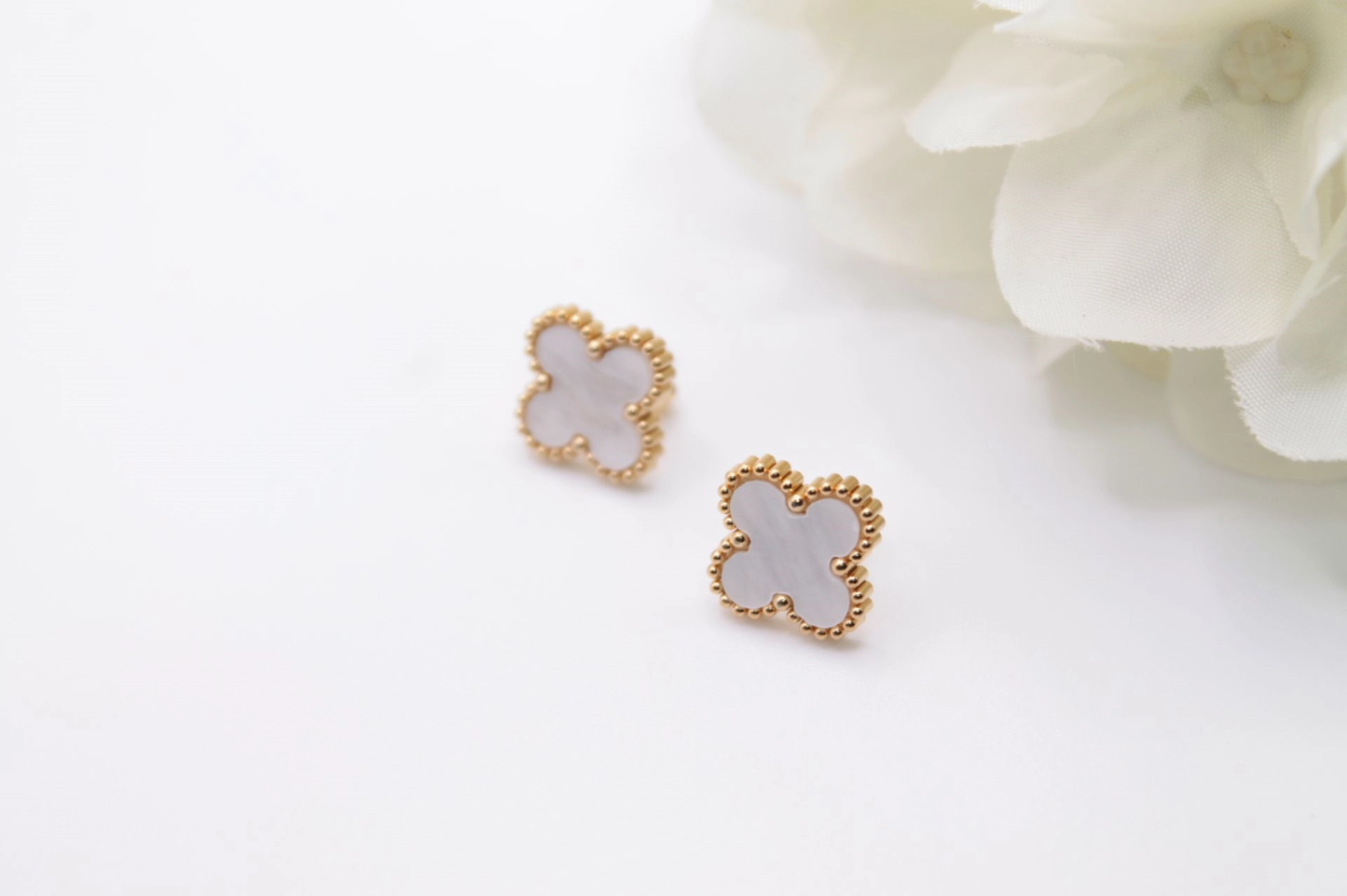 VAN CLEEF EARRINGS - حلق فان كليف